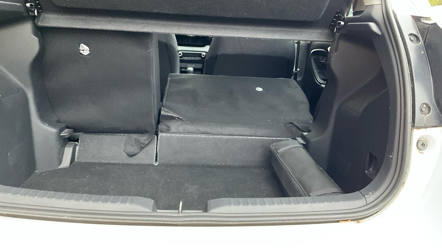 Used Toyota Yaris 2024 for sale - 77028948: Photo 34