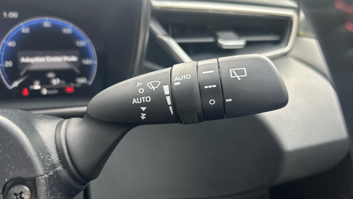 Used Toyota Corolla for sale - 77345007: Photo 32