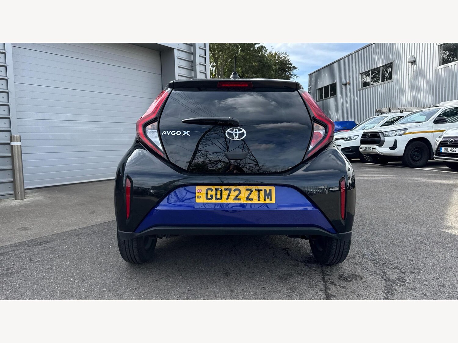 Vehicle 21