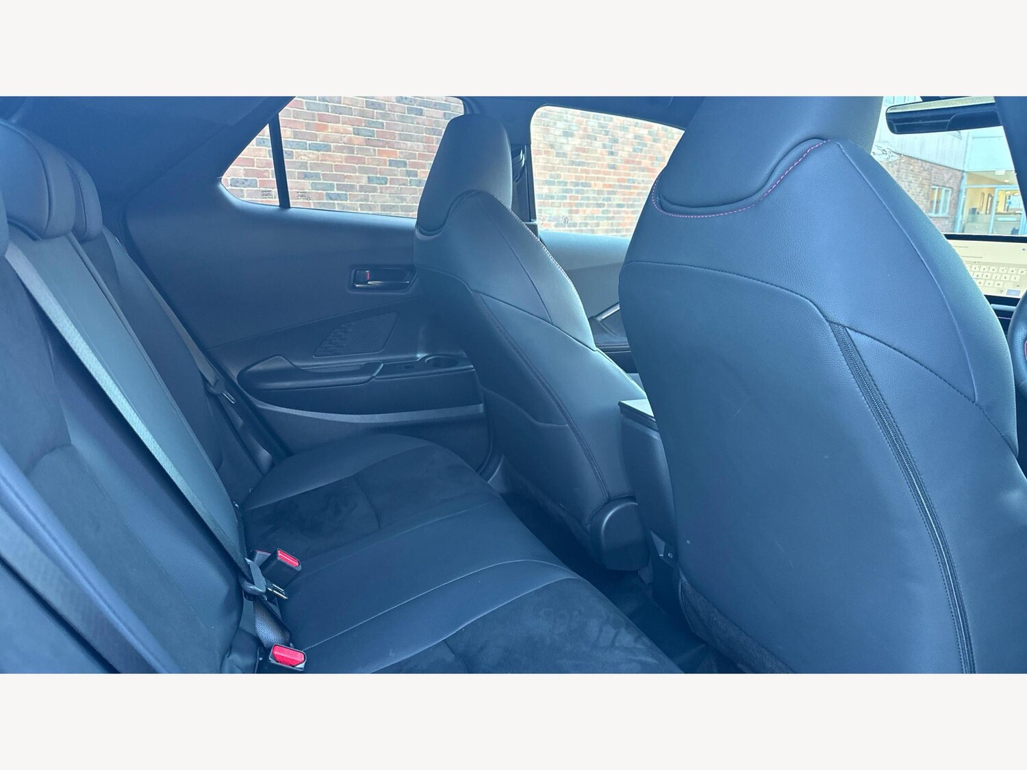 Used Toyota C-HR 2024 for sale - 77230185: Photo 14