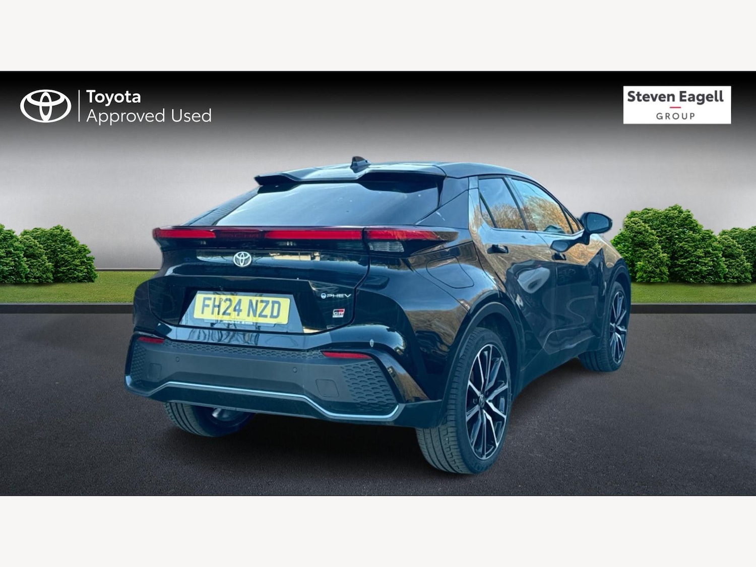 Used Toyota C-HR 2024 for sale - 77230185: Photo 2