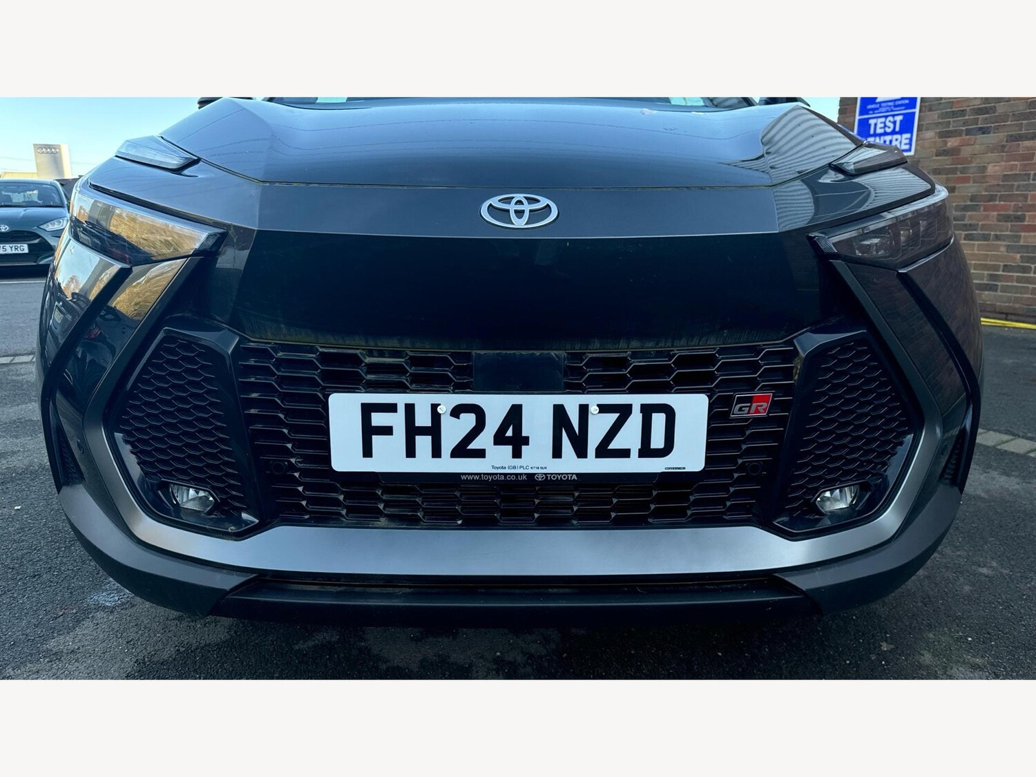 Used Toyota C-HR 2024 for sale - 77230185: Photo 31