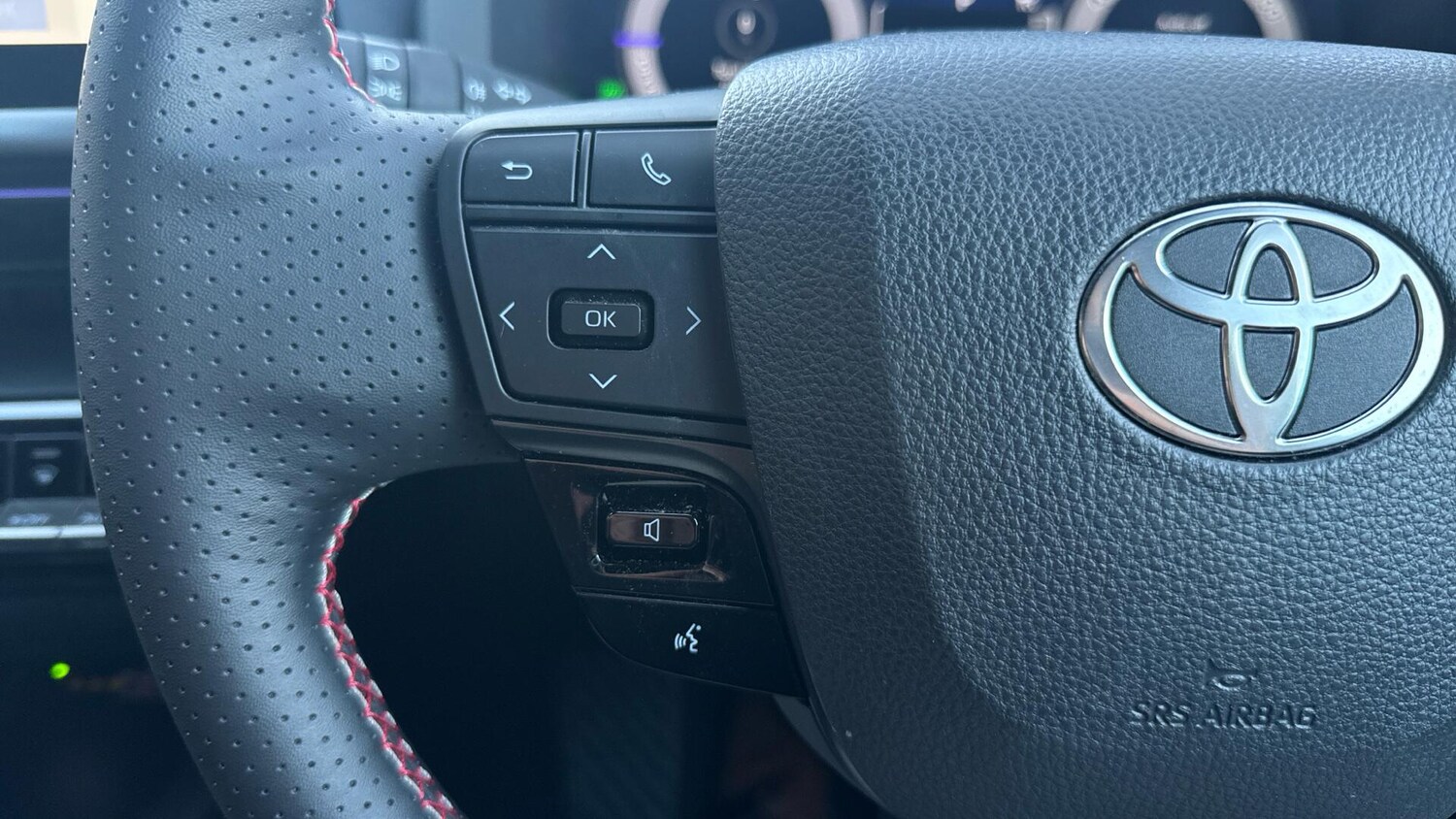 Used Toyota C-HR 2024 for sale - 77230185: Photo 41