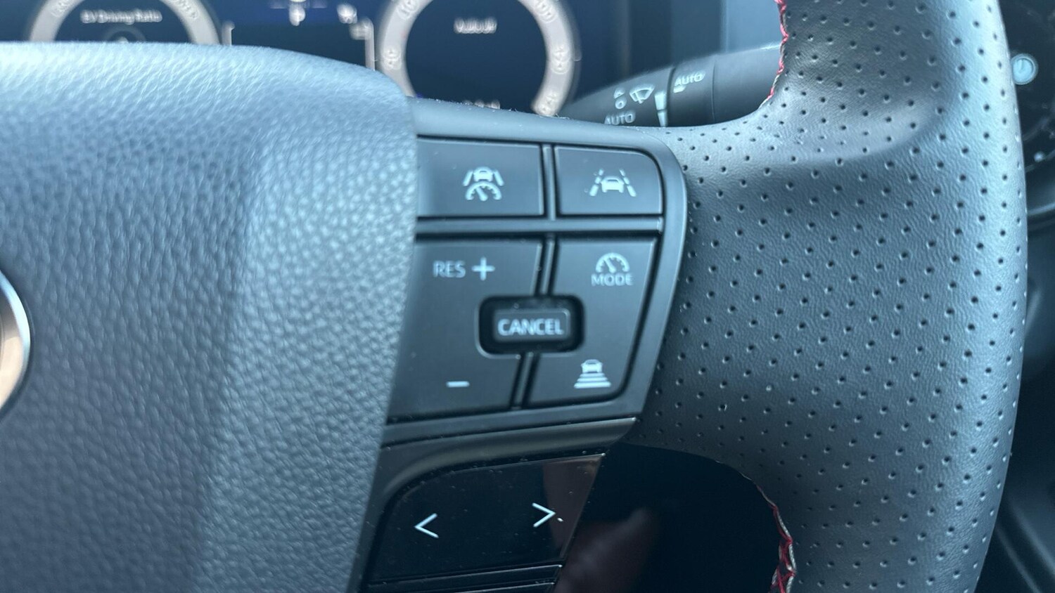 Used Toyota C-HR 2024 for sale - 77230185: Photo 42