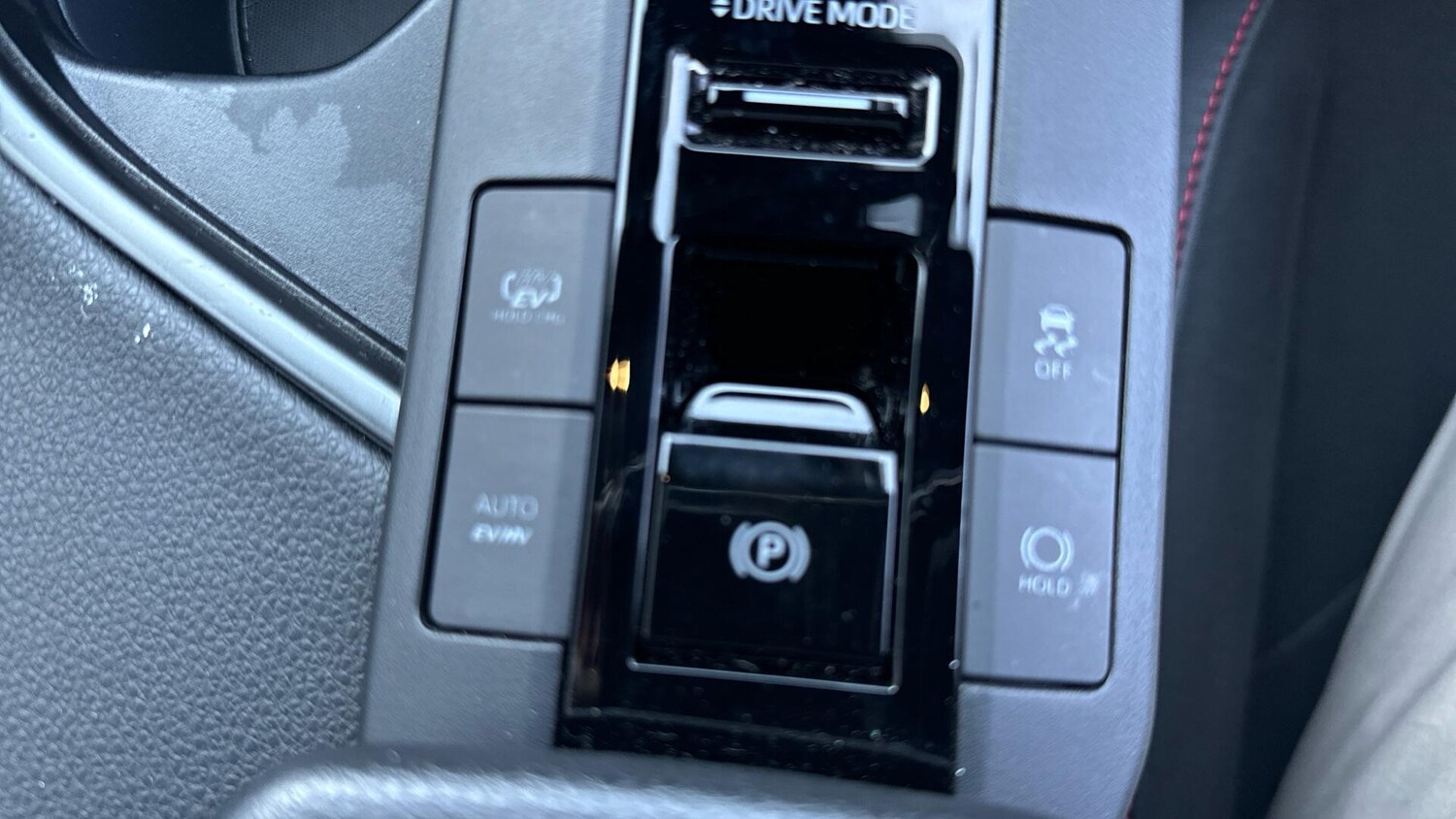 Used Toyota C-HR 2024 for sale - 77230185: Photo 50