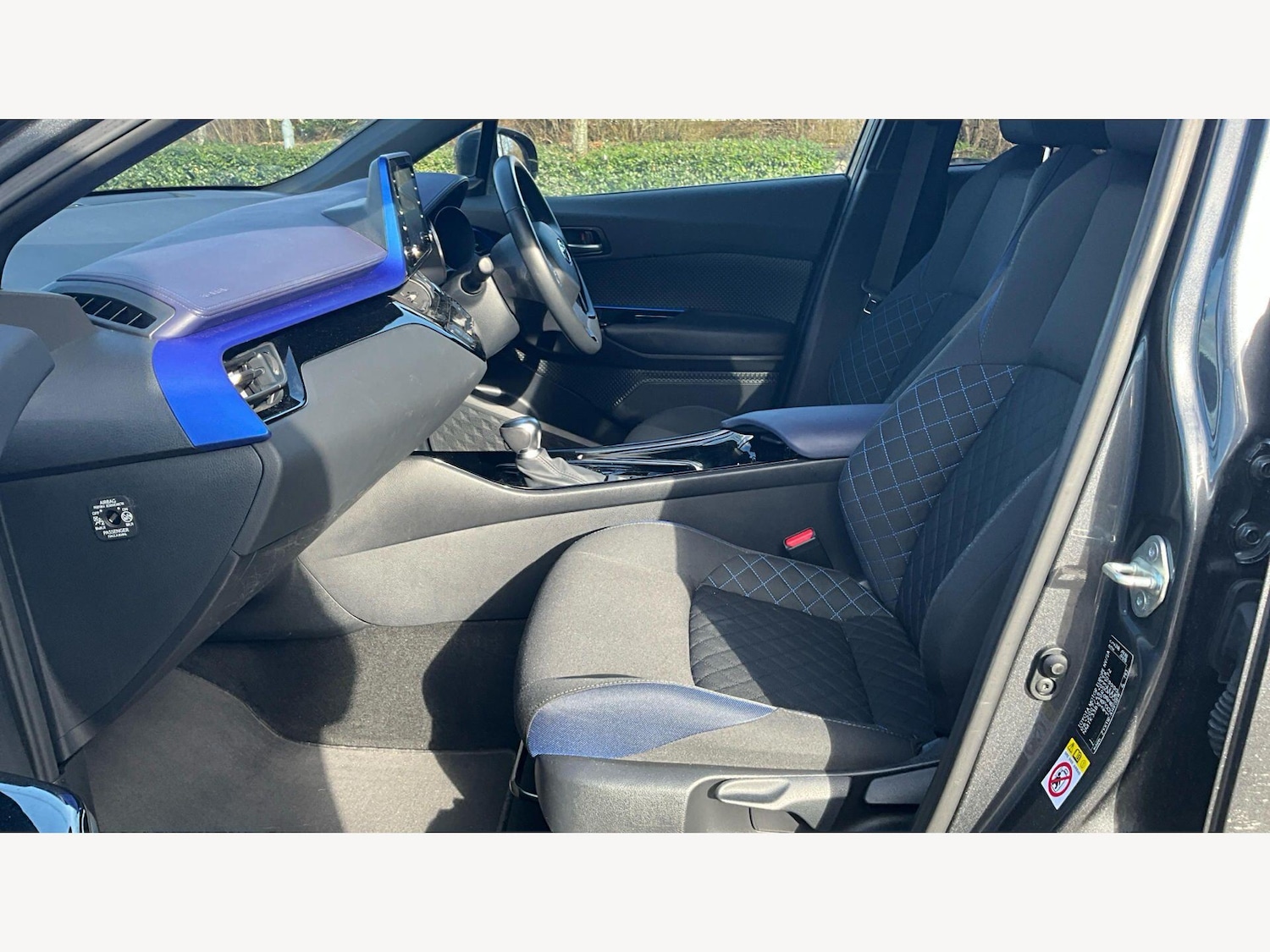 Used Toyota C-HR for sale - 77670315: Photo 12