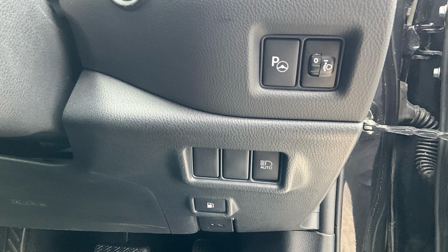 Used Toyota C-HR 2022 for sale - 76715310: Photo 37