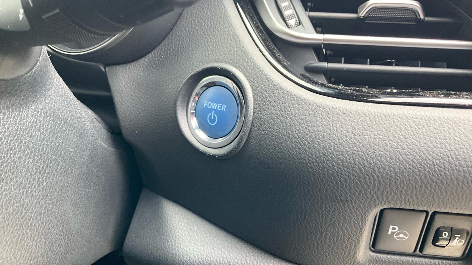 Used Toyota C-HR 2022 for sale - 76715310: Photo 38