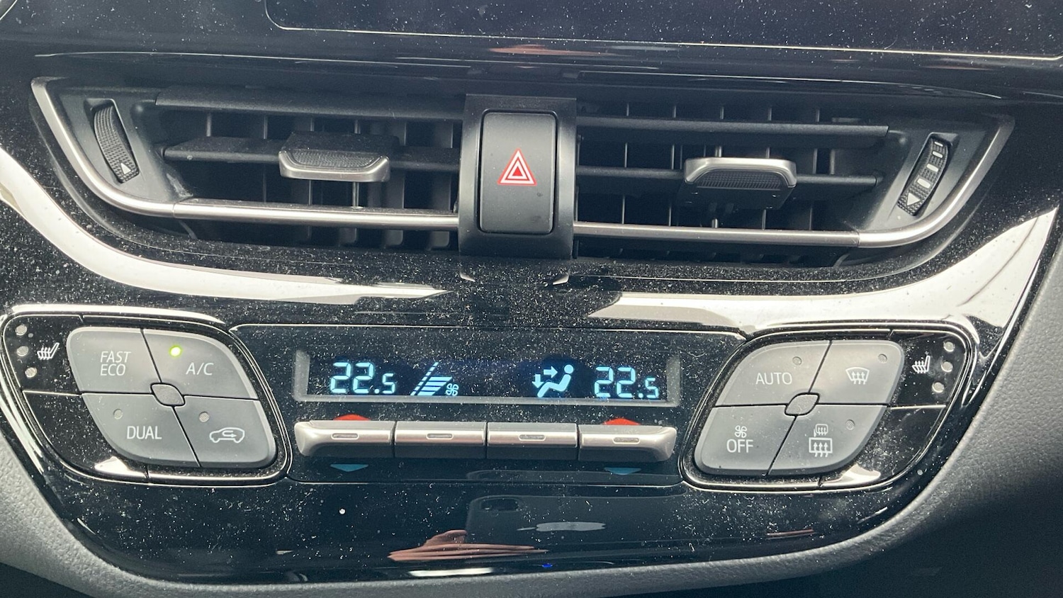 Used Toyota C-HR 2022 for sale - 76715310: Photo 44