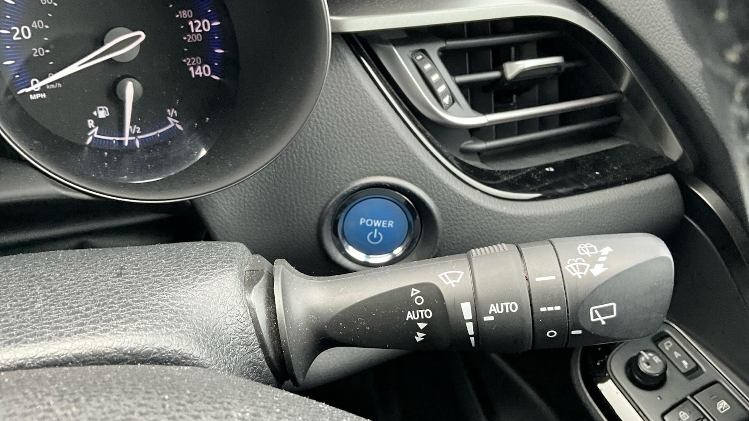 Used Toyota C-HR 2022 for sale - 76715310: Photo 48