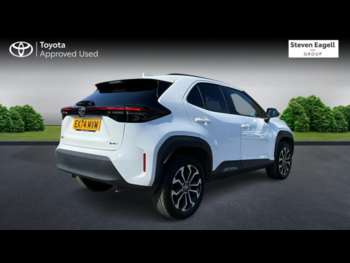 Used Toyota Yaris Cross 2024 for sale - 74701002: Photo