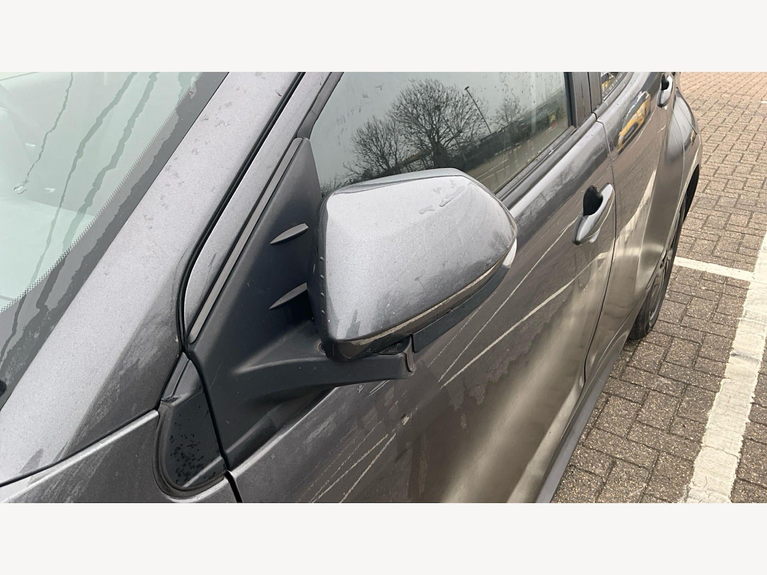 Used Toyota Yaris 2024 for sale - 78100405: Photo 25