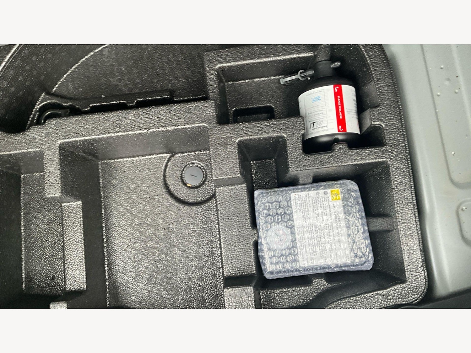 Used Toyota Yaris 2024 for sale - 78100405: Photo 32