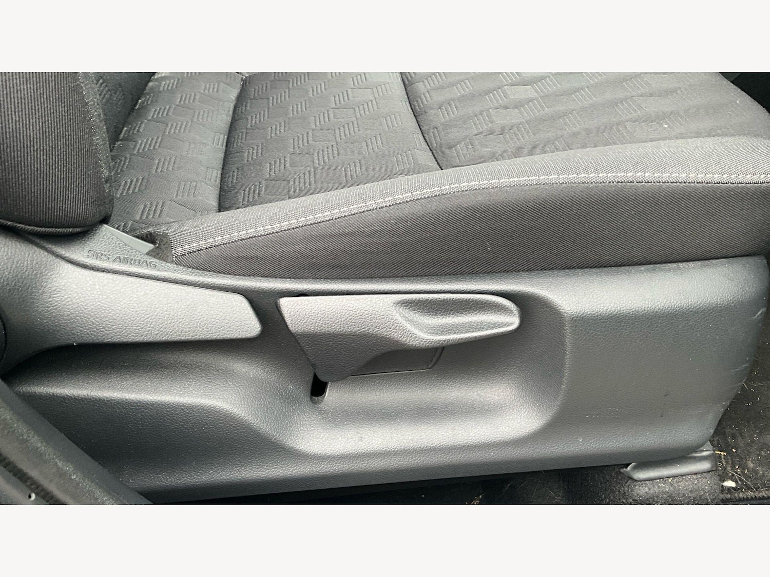 Used Toyota Yaris 2024 for sale - 78100405: Photo 35