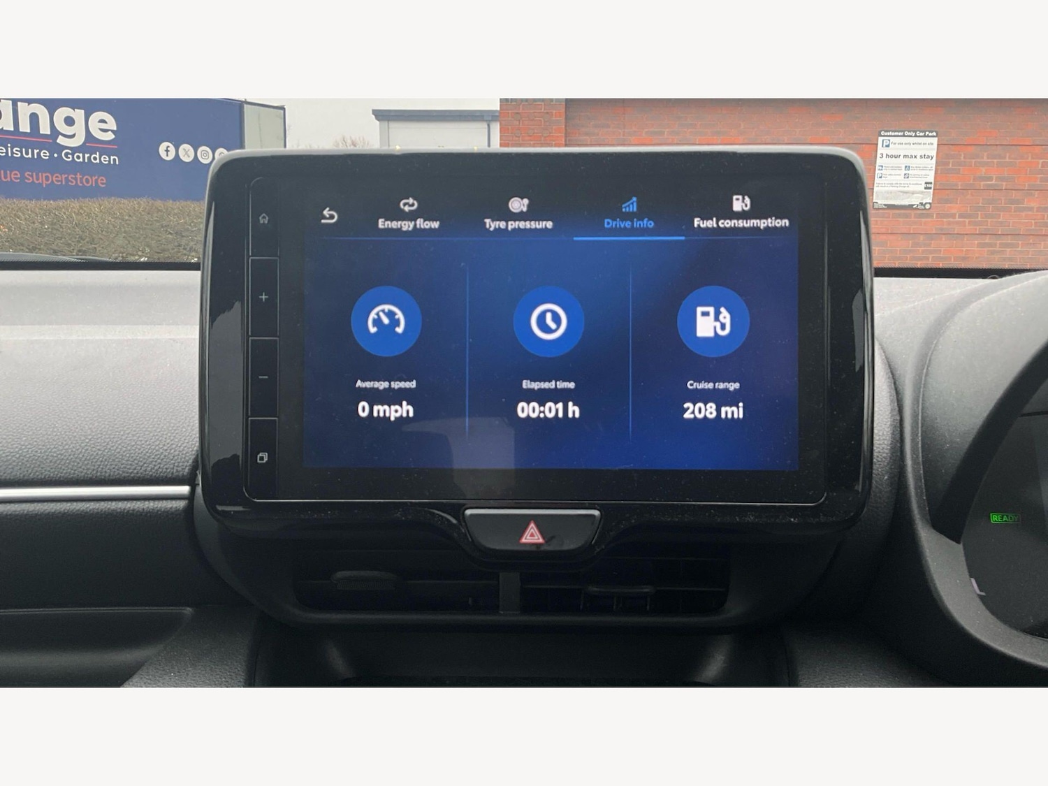 Used Toyota Yaris 2024 for sale - 78100405: Photo 41