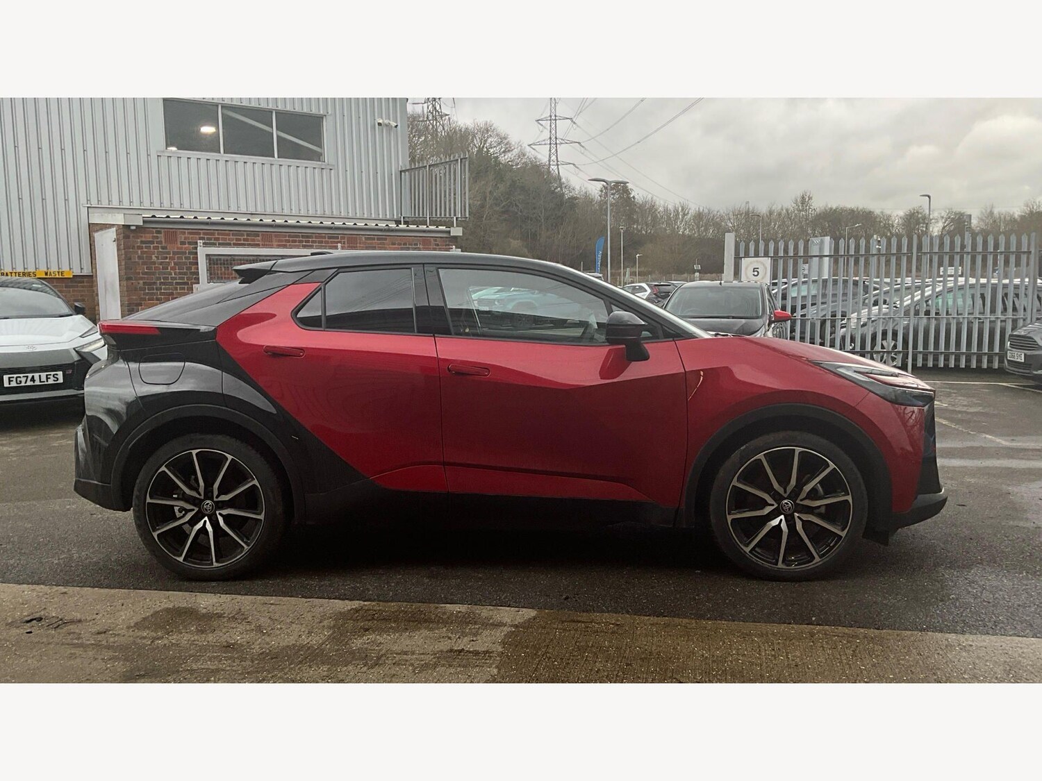 Used Toyota C-HR 2024 for sale - 77838847: Photo 18