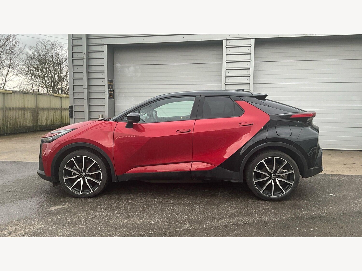 Used Toyota C-HR 2024 for sale - 77838847: Photo 19