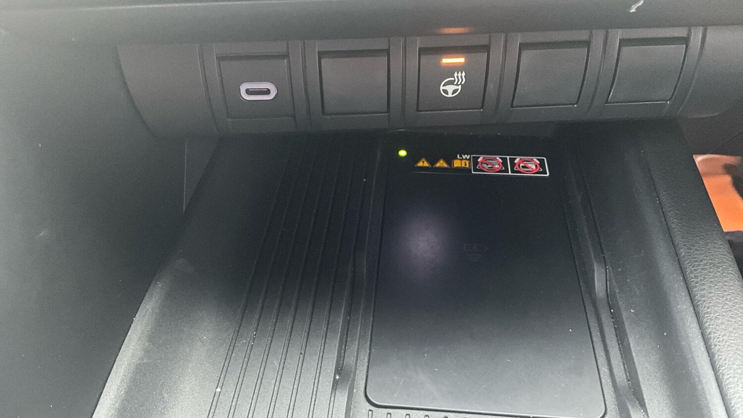 Used Toyota C-HR 2024 for sale - 77838847: Photo 32