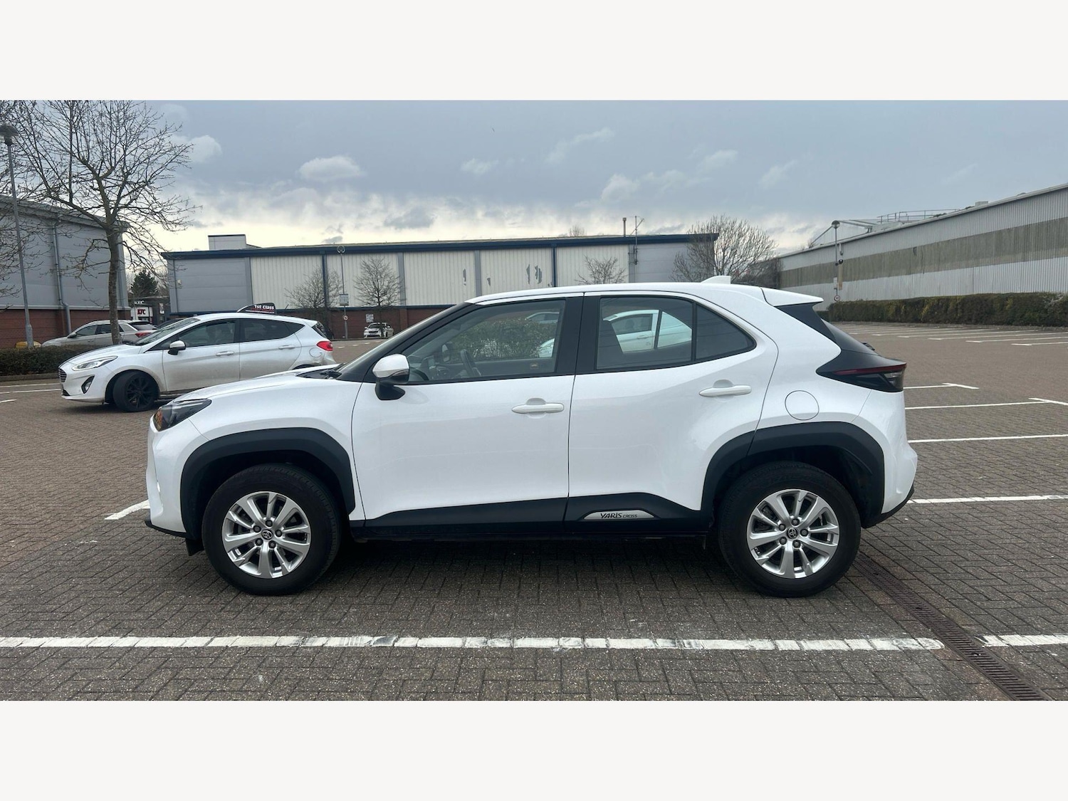 Used Toyota Yaris Cross 2024 for sale - 77633295: Photo 19