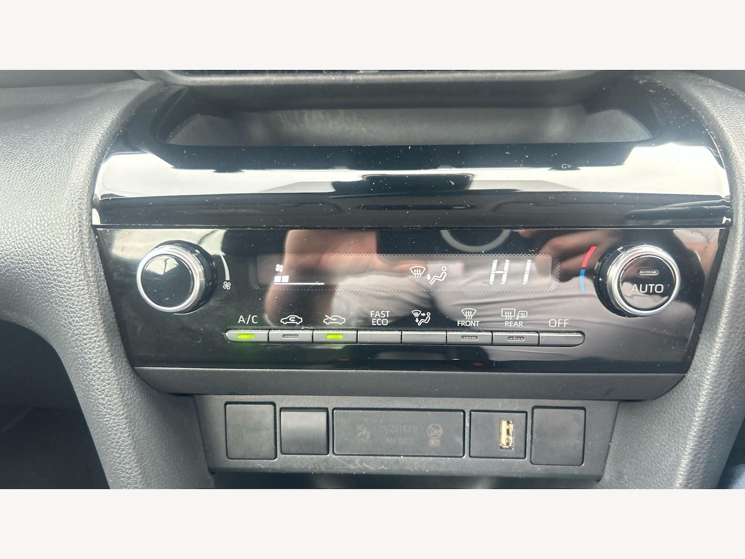 Used Toyota Yaris Cross 2024 for sale - 77633295: Photo 22