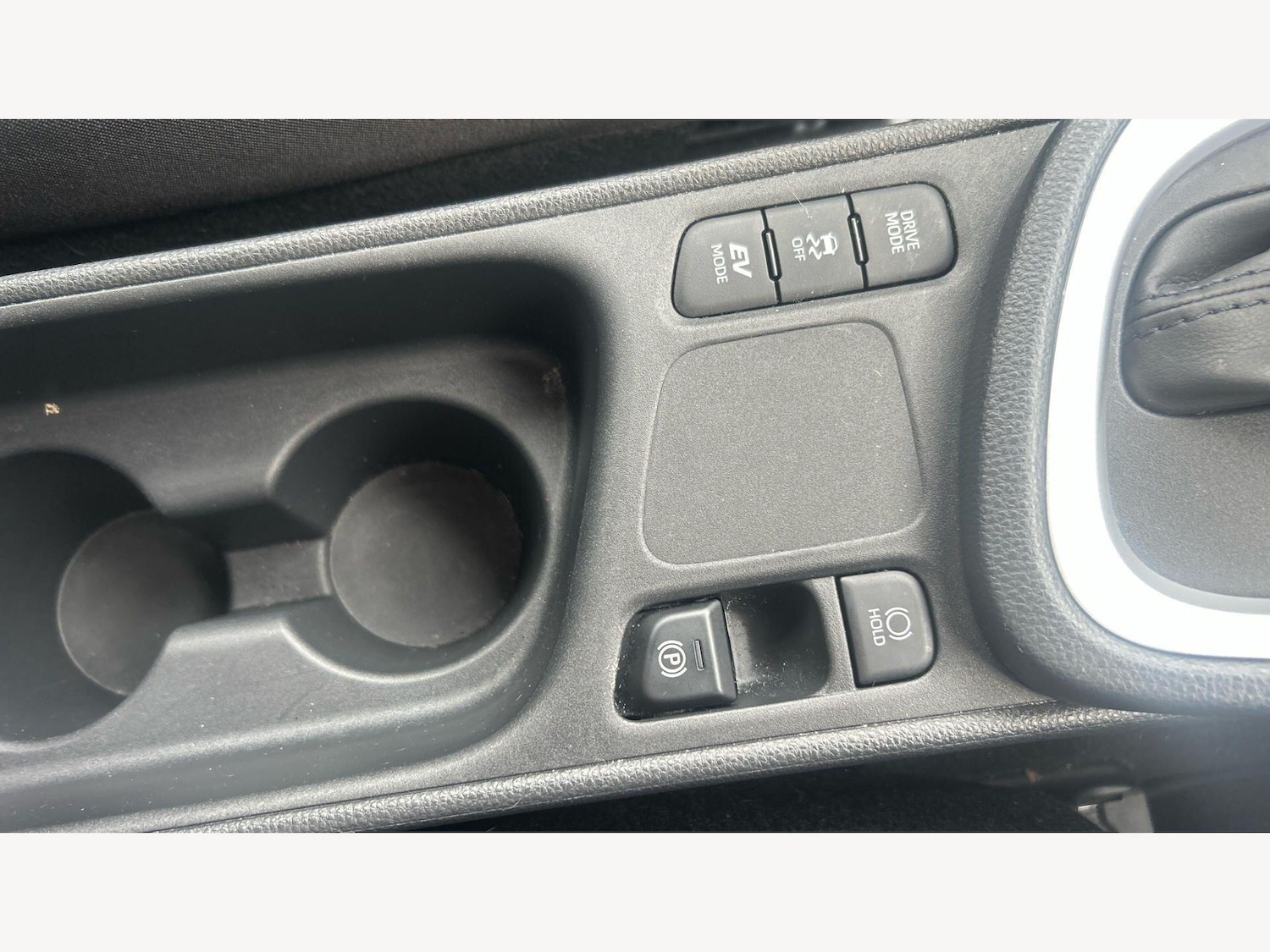 Used Toyota Yaris Cross 2024 for sale - 77633295: Photo 26