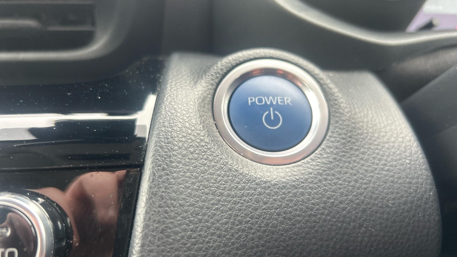 Used Toyota Yaris Cross 2024 for sale - 77633295: Photo 35