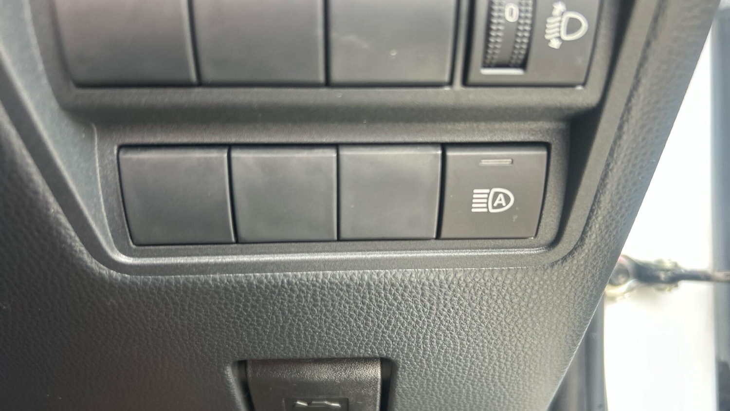 Used Toyota Yaris Cross 2024 for sale - 77633295: Photo 39