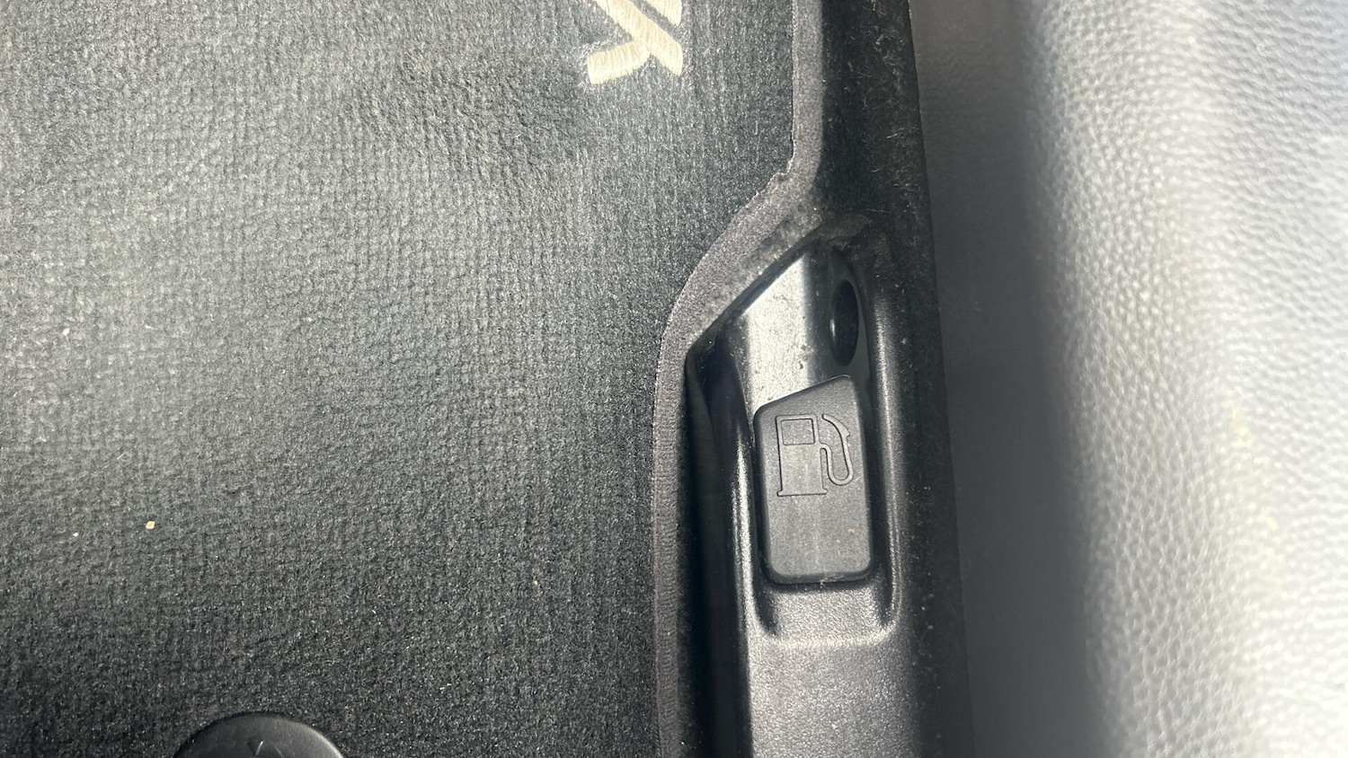 Used Toyota Yaris Cross 2024 for sale - 77633295: Photo 41