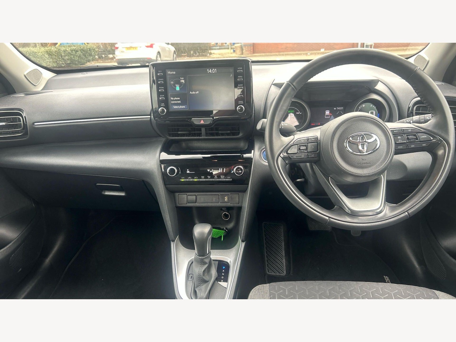 Used Toyota Yaris Cross 2024 for sale - 77633295: Photo 7