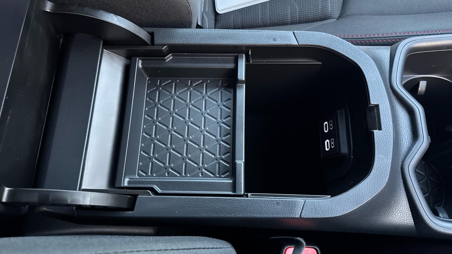 Used Toyota RAV4 2024 for sale - 76336164: Photo 67