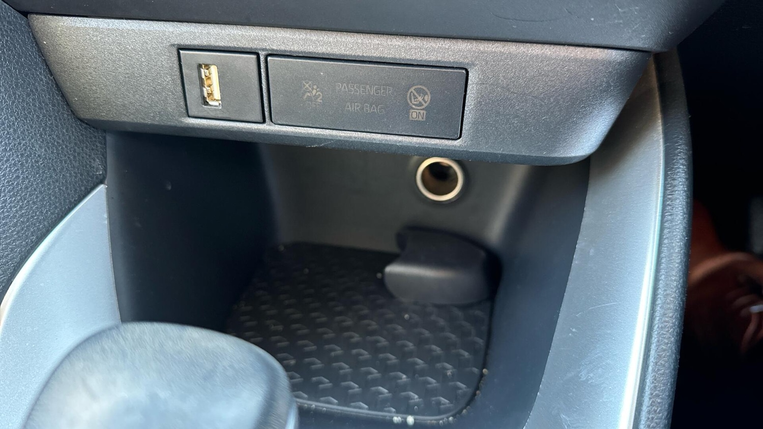 Used Toyota Yaris 2023 for sale - 77315210: Photo 36