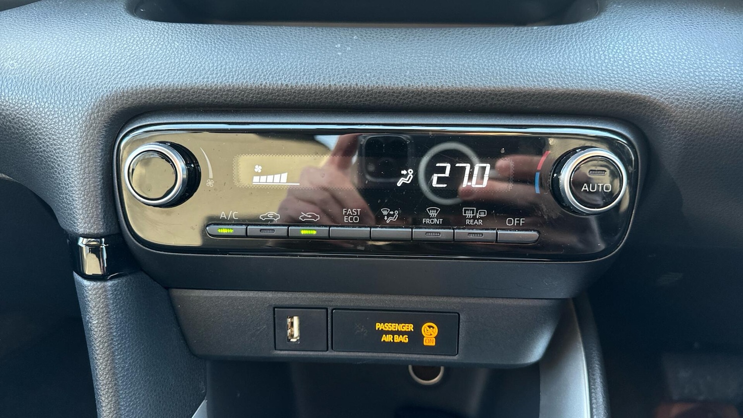 Used Toyota Yaris 2023 for sale - 77315210: Photo 44