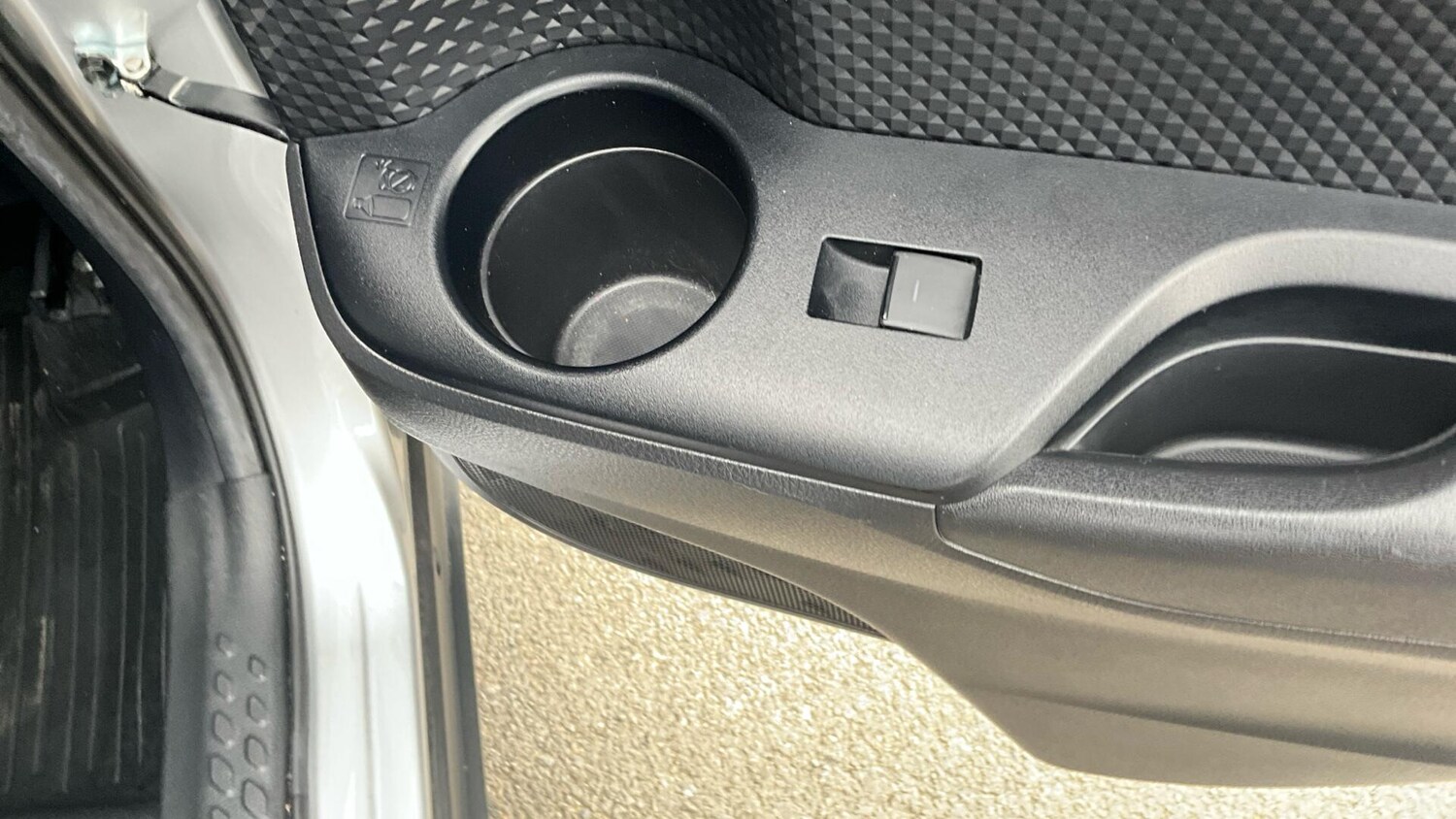 Used Toyota C-HR for sale - 77940239: Photo 32