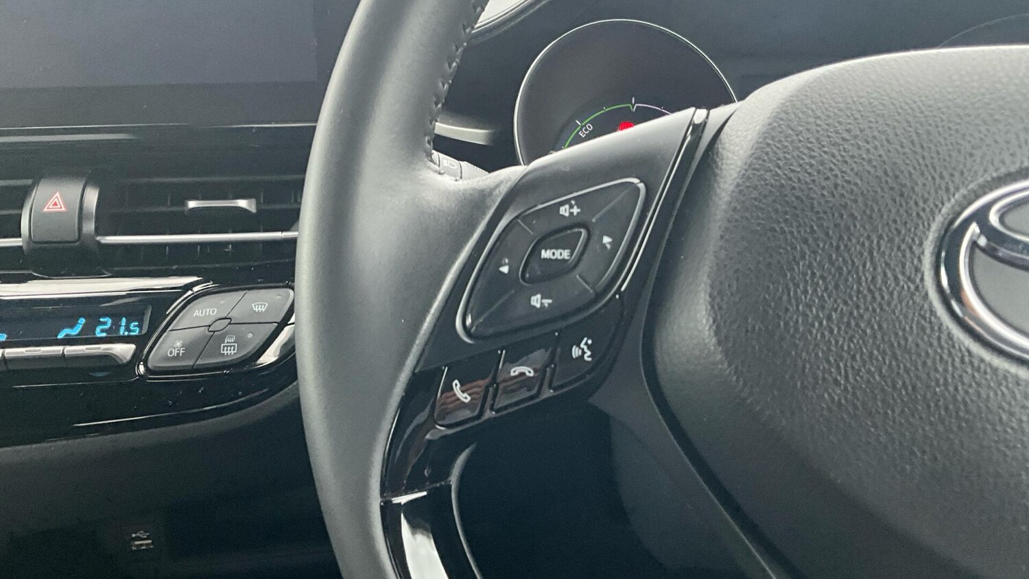 Used Toyota C-HR for sale - 77940239: Photo 45