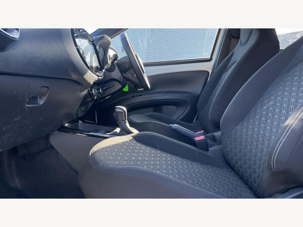 Used Toyota Aygo X 2023 for sale - 75757247: Photo 12