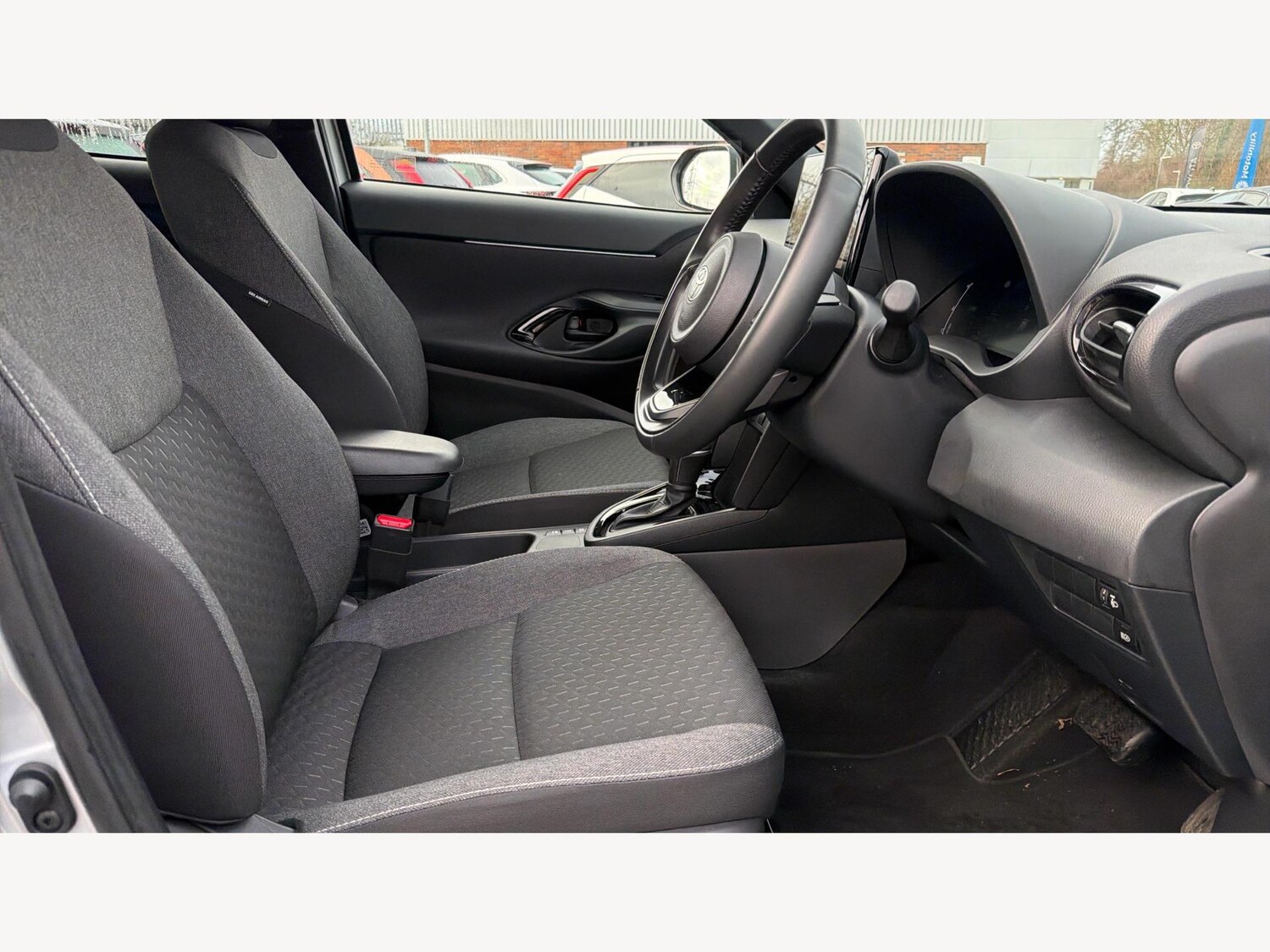 Used Toyota Yaris Cross 2025 for sale - 77537256: Photo 13