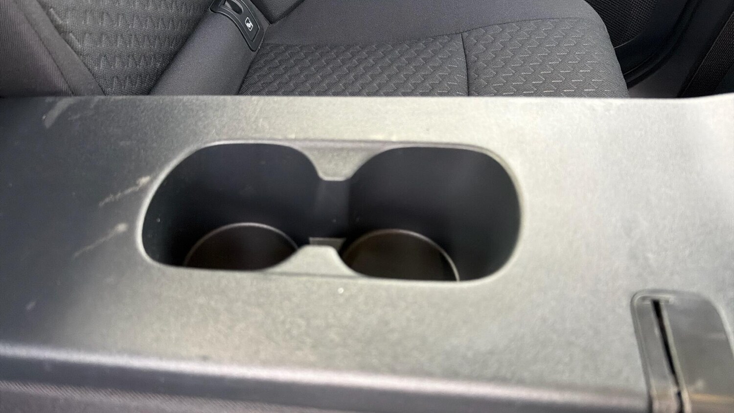 Used Toyota Yaris Cross 2025 for sale - 77537256: Photo 32