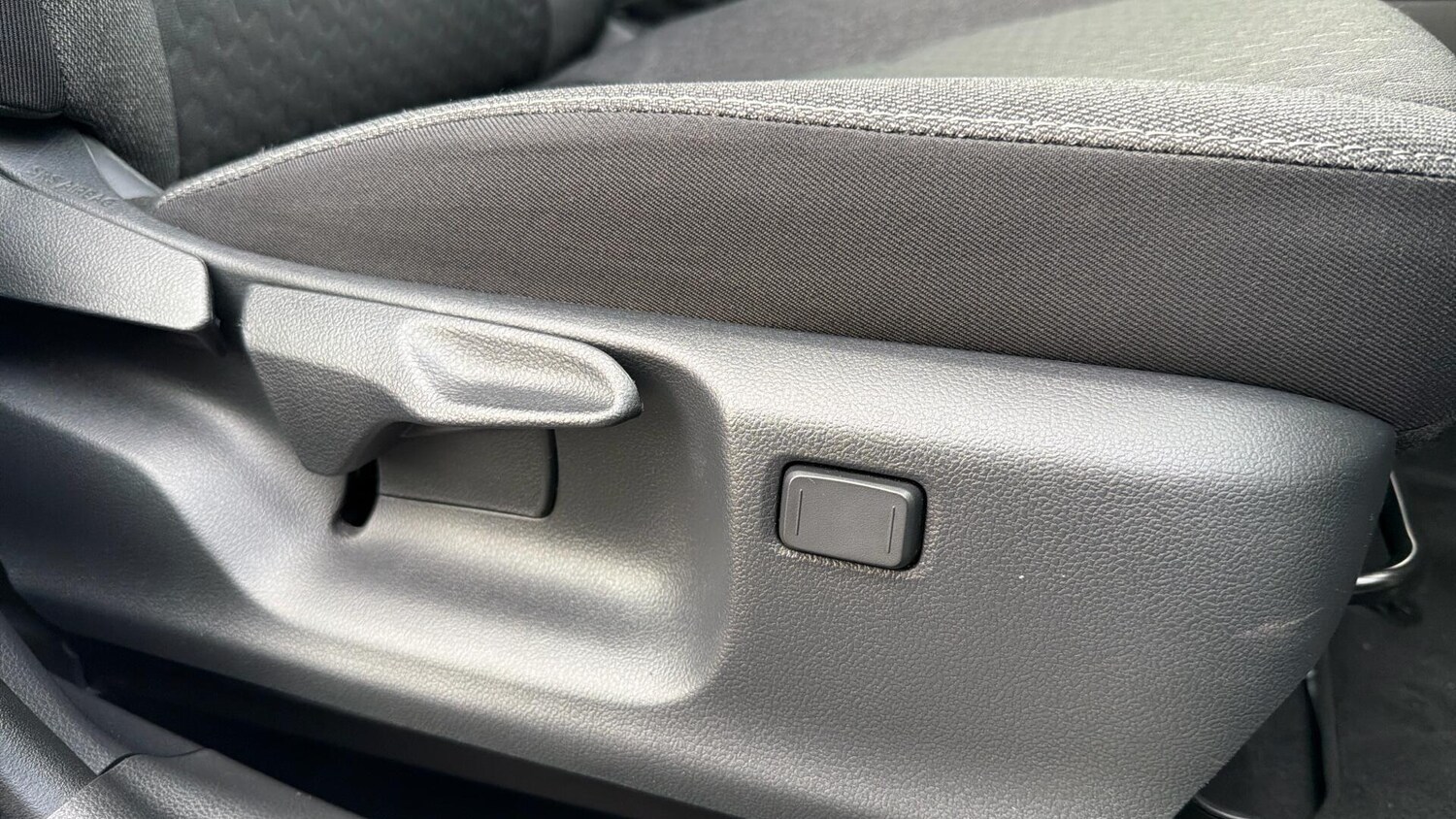 Used Toyota Yaris Cross 2025 for sale - 77537256: Photo 45