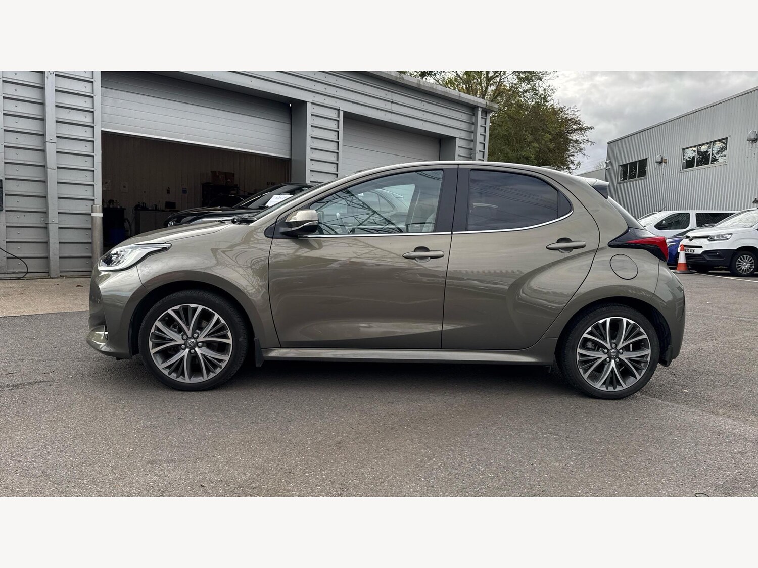 Used Toyota Yaris 2023 for sale - 76247665: Photo 19