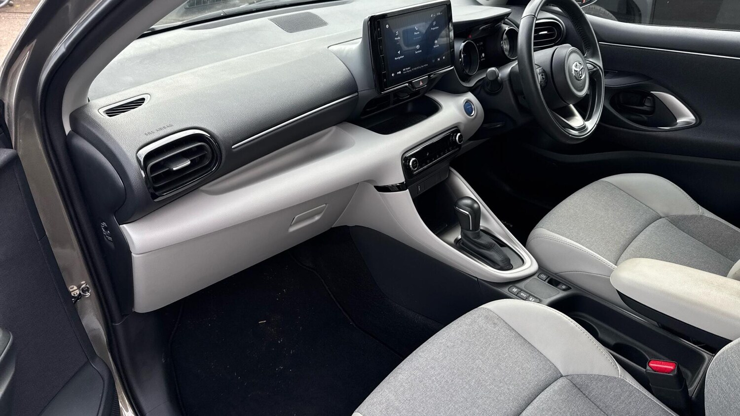 Used Toyota Yaris 2023 for sale - 76247665: Photo 39