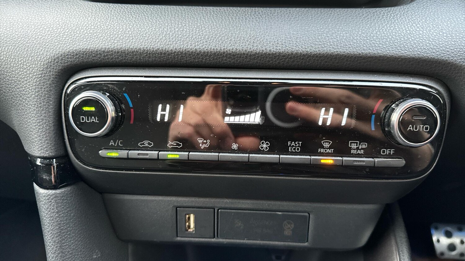 Used Toyota Yaris 2023 for sale - 77102010: Photo 39