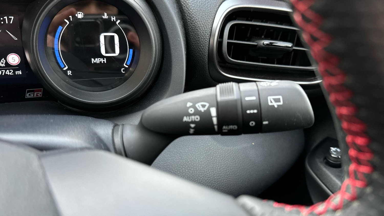 Used Toyota Yaris 2023 for sale - 77102010: Photo 43