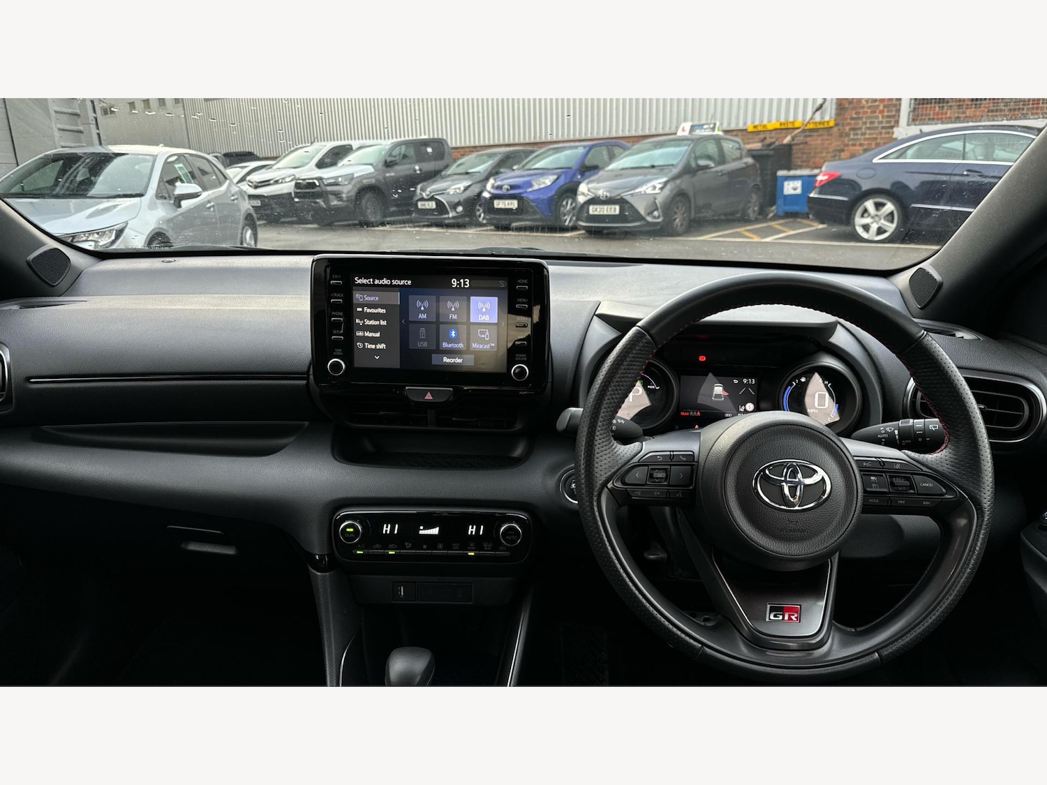 Used Toyota Yaris 2023 for sale - 77102010: Photo 7