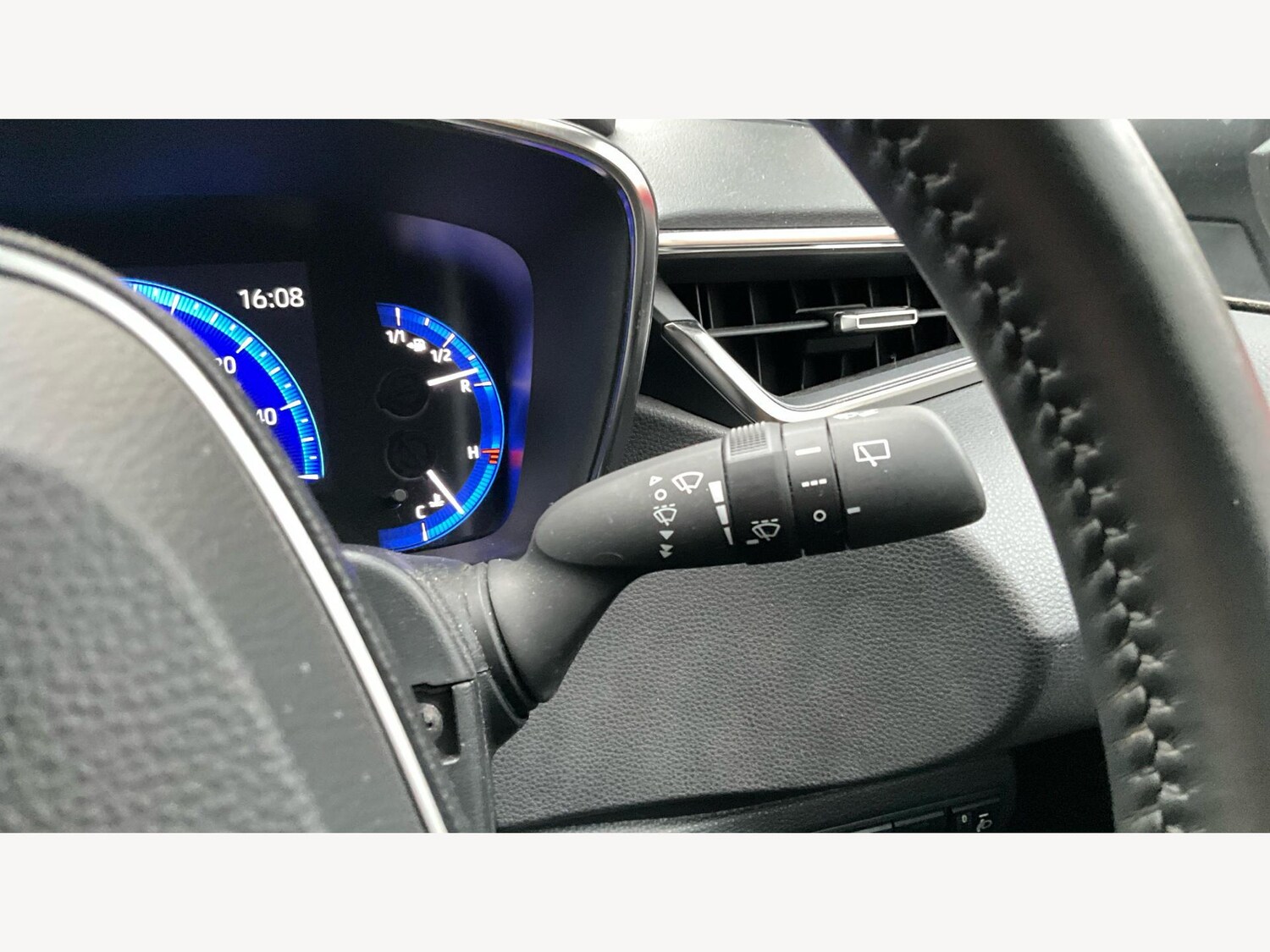 Used Toyota Corolla 2022 for sale - 76953404: Photo 29