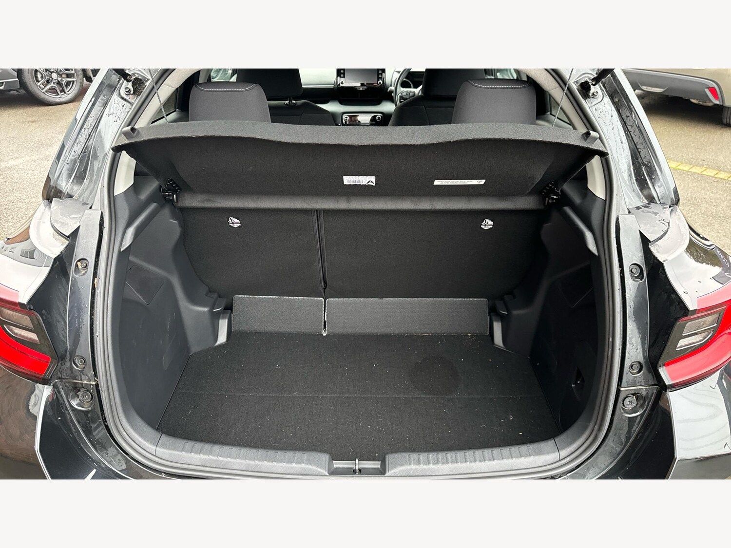 Used Toyota Yaris 2023 for sale - 77073888: Photo 16