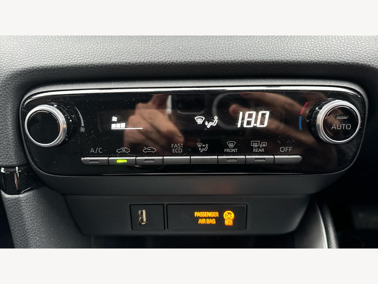 Used Toyota Yaris 2023 for sale - 77073888: Photo 22