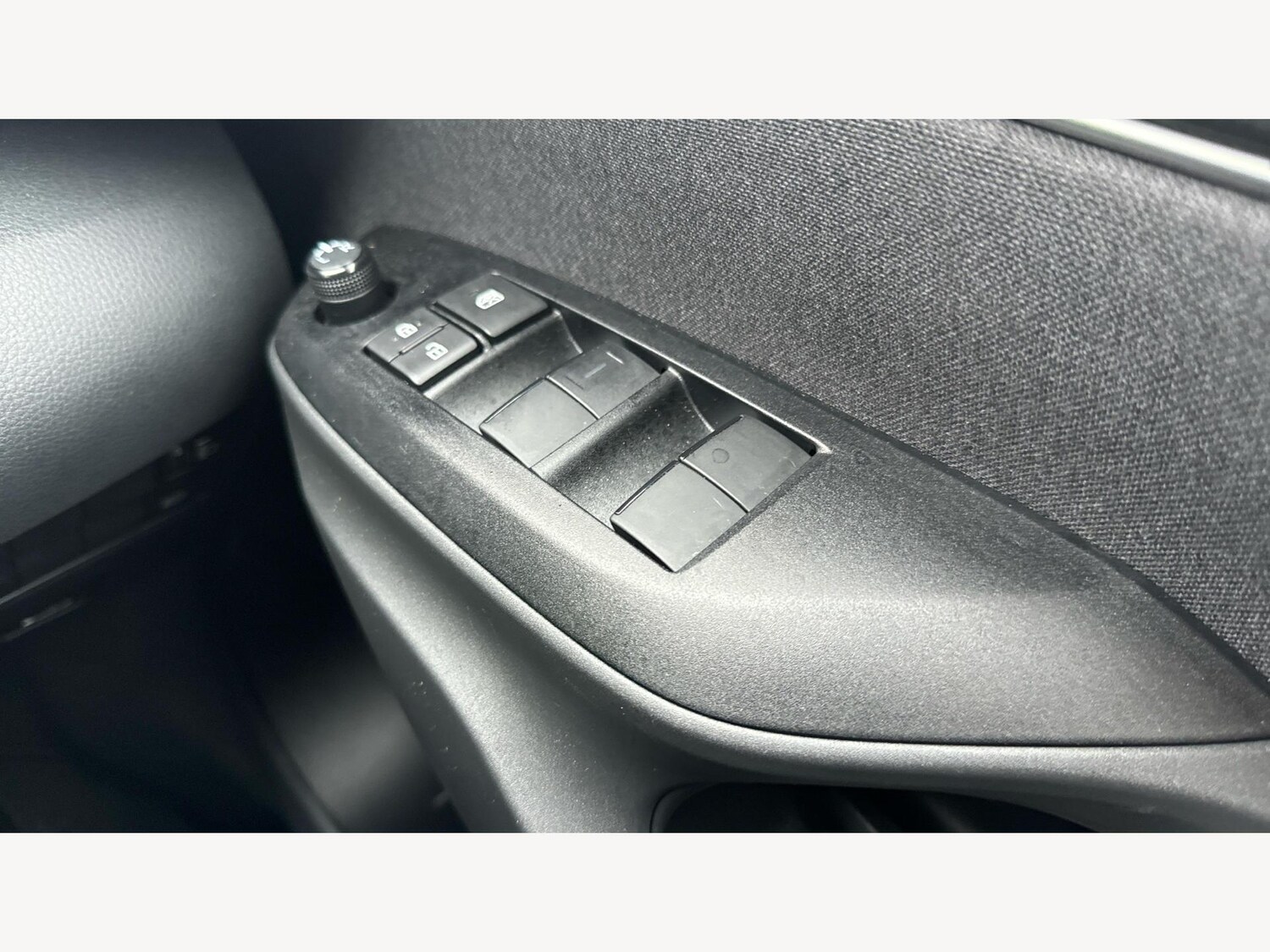 Used Toyota Yaris 2023 for sale - 77073888: Photo 26