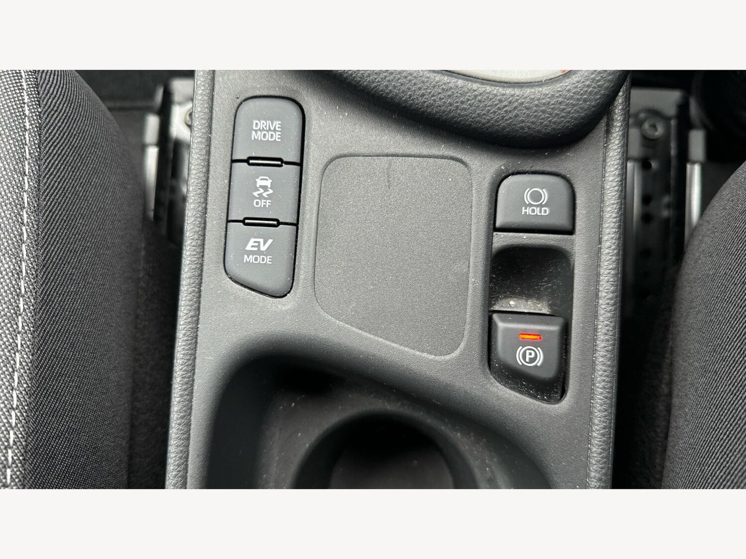 Used Toyota Yaris 2023 for sale - 77073888: Photo 28