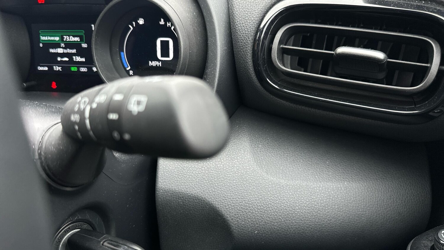 Used Toyota Yaris 2023 for sale - 77073888: Photo 33