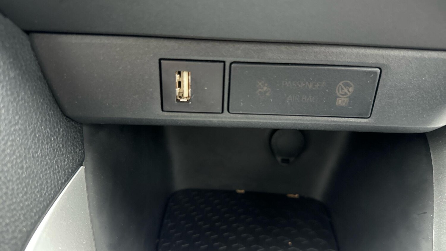 Used Toyota Yaris 2023 for sale - 77073888: Photo 34